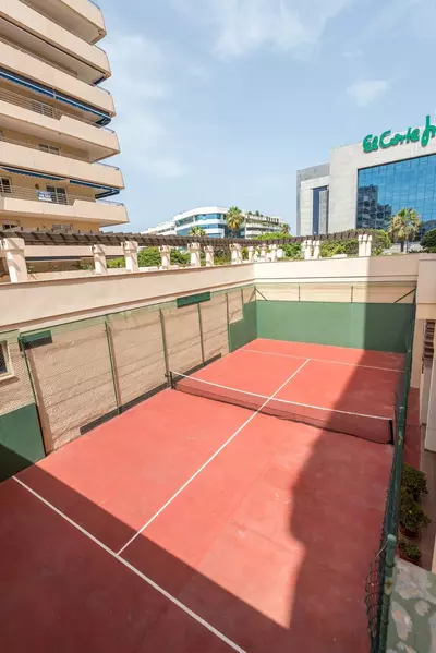 Middle Floor Apartment in Puerto Banús