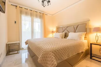Middle Floor Apartment in Puerto Banús
