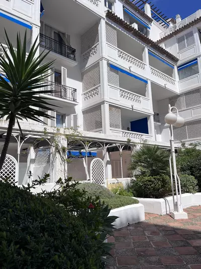 Middle Floor Apartment in Puerto Banús