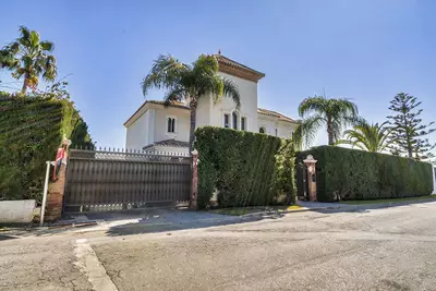 Detached Villa in Estepona
