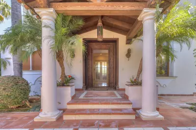 Detached Villa in Estepona