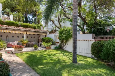 Detached Villa in Nueva Andalucía