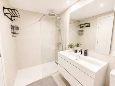 Middle Floor Apartment in Estepona