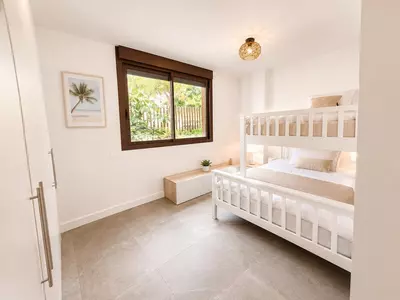 Middle Floor Apartment in Estepona