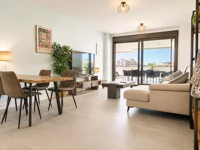 Middle Floor Apartment in Estepona