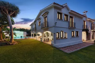Detached Villa in Guadalmina Baja