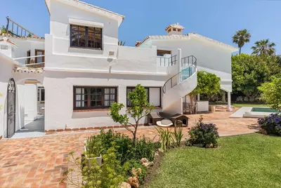 Detached Villa in Guadalmina Baja