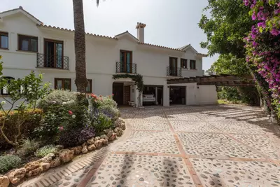 Detached Villa in Guadalmina Baja