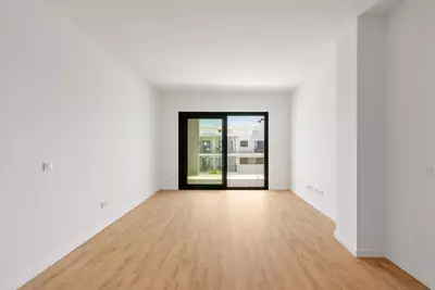 Middle Floor Apartment in Estepona