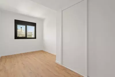 Middle Floor Apartment in Estepona