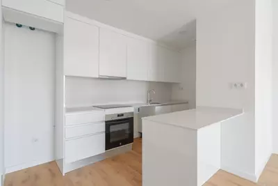 Middle Floor Apartment in Estepona