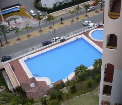 Middle Floor Apartment in Estepona