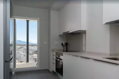 Middle Floor Apartment in Estepona
