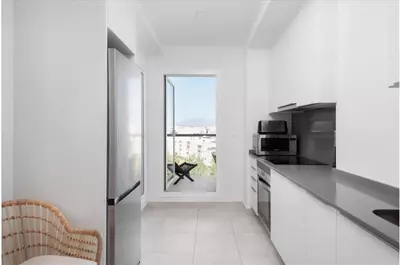 Middle Floor Apartment in Estepona