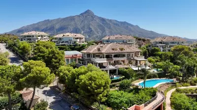 Penthouse in Nueva Andalucía