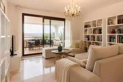 Middle Floor Apartment in Casares