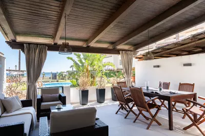 Townhouse in Casares