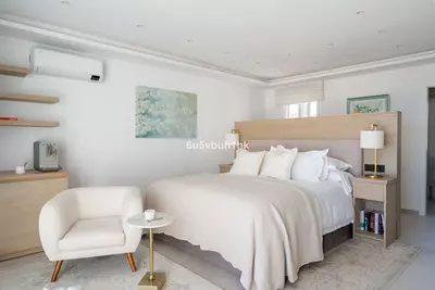 Townhouse in Casares
