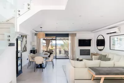 Townhouse in Casares