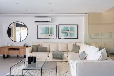 Townhouse in Casares
