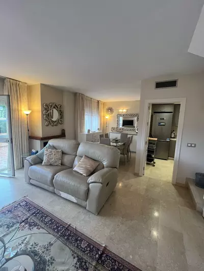 Townhouse in Nueva Andalucía