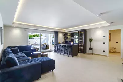 Detached Villa in Nueva Andalucía