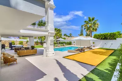 Detached Villa in Nueva Andalucía