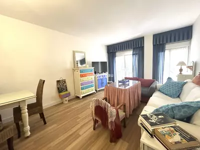 Middle Floor Apartment in Estepona