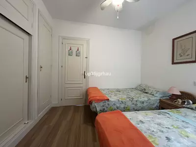 Middle Floor Apartment in Estepona