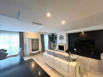 Duplex in Nueva Andalucía