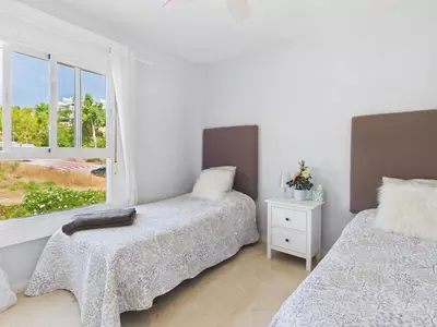 Middle Floor Apartment in Manilva