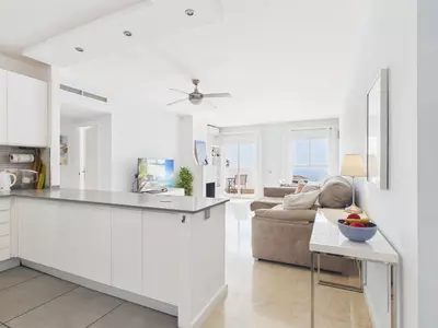 Middle Floor Apartment in Manilva