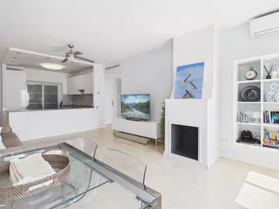Middle Floor Apartment in Manilva