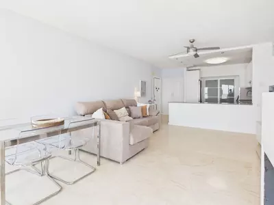 Middle Floor Apartment in Manilva