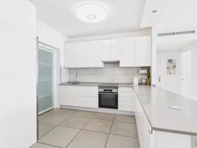 Middle Floor Apartment in Manilva