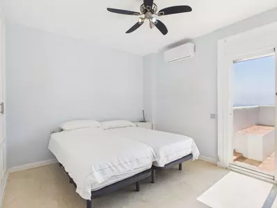 Middle Floor Apartment in Manilva