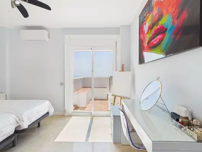 Middle Floor Apartment in Manilva