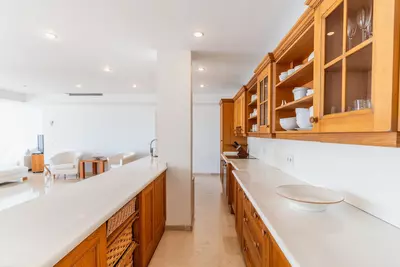 Middle Floor Apartment in Estepona