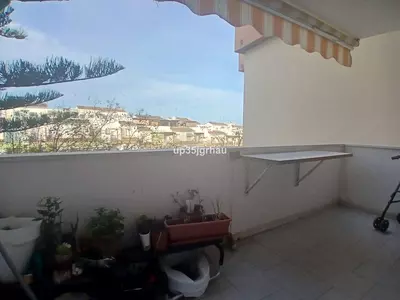 Middle Floor Apartment in Estepona