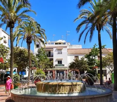 Middle Floor Apartment in Estepona