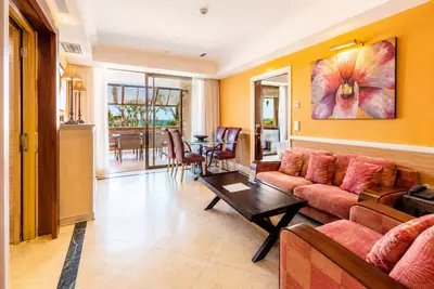 Middle Floor Apartment in Puerto Banús