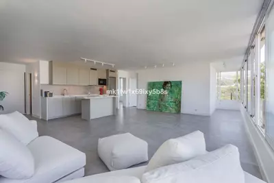 Middle Floor Apartment in Río Real