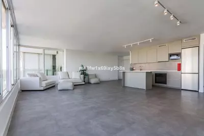 Middle Floor Apartment in Río Real