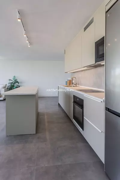 Middle Floor Apartment in Río Real
