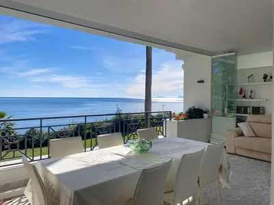Middle Floor Apartment in Estepona