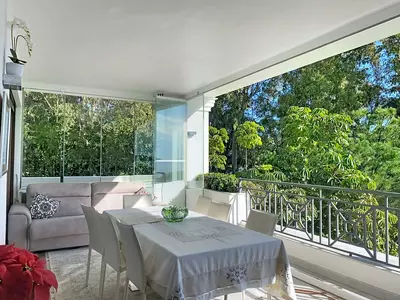 Middle Floor Apartment in Estepona