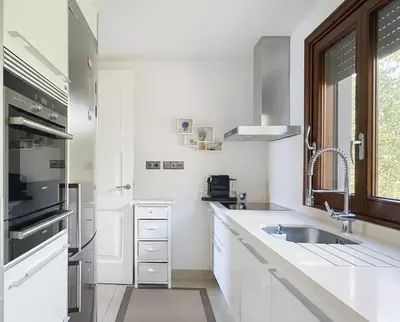 Middle Floor Apartment in Estepona