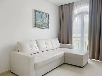 Middle Floor Apartment in Estepona