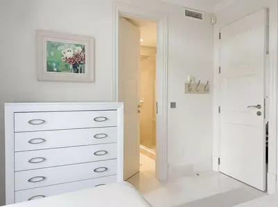 Middle Floor Apartment in Estepona