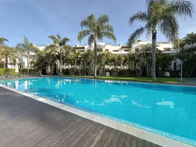 Middle Floor Apartment in Estepona